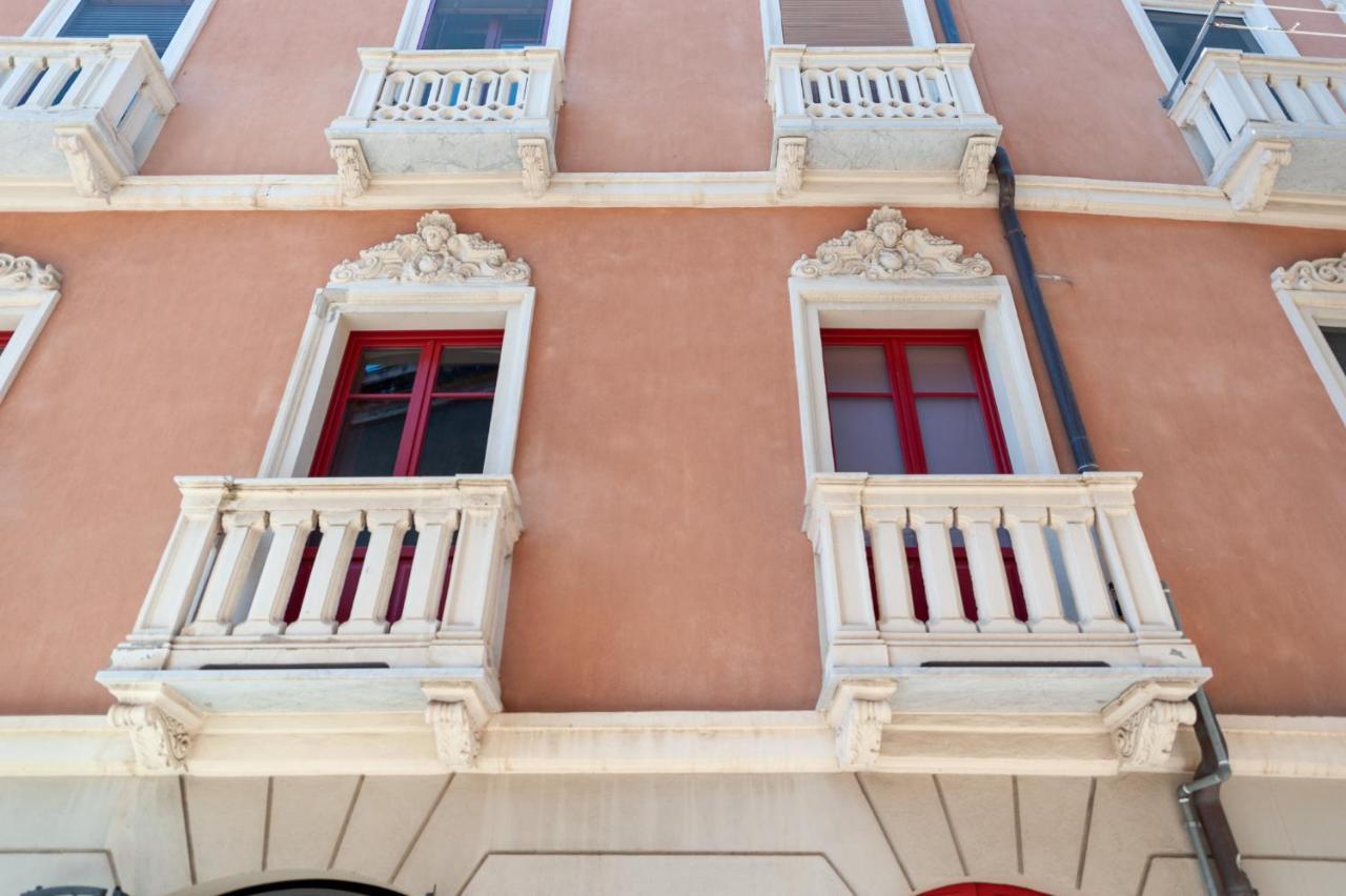 Hotel Domo Sofia Cagliari Exterior foto